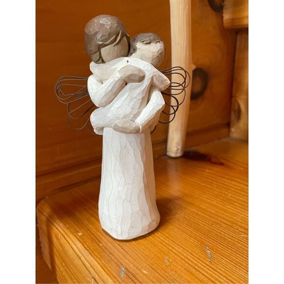 WILLOW TREE Angels Embrace Figurine 5" - Picture 1 of 4